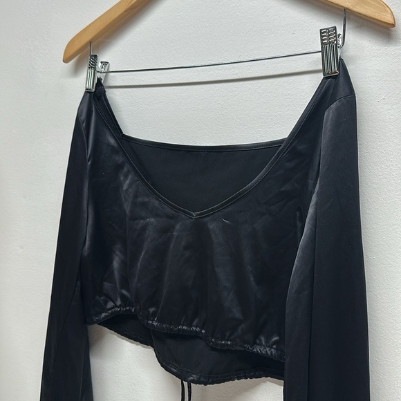 Intimately Free People FP Crop Top Satin Long Sleeve Cropped Blouse Black Small - Picture 4 of 7